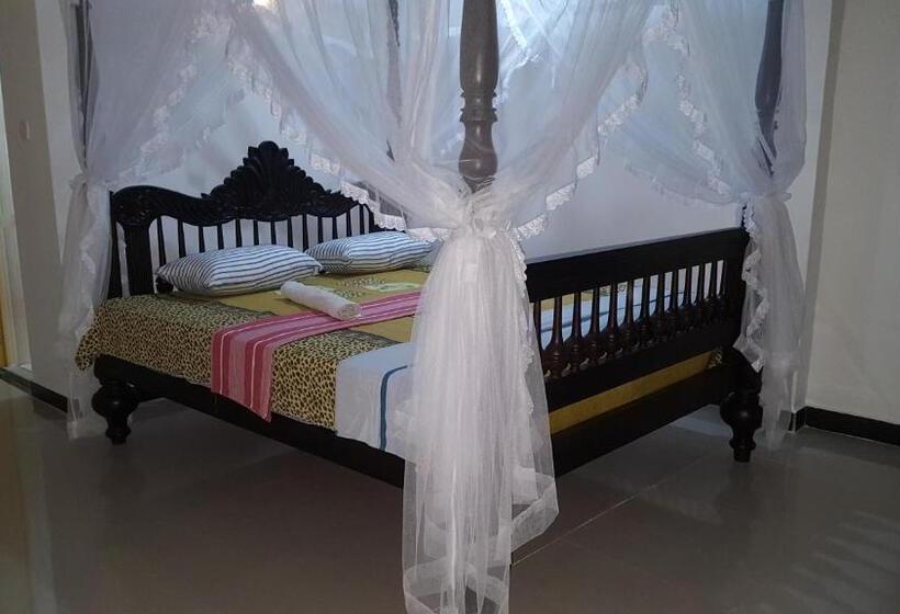 带阳台的豪华间, Samudra Guest House