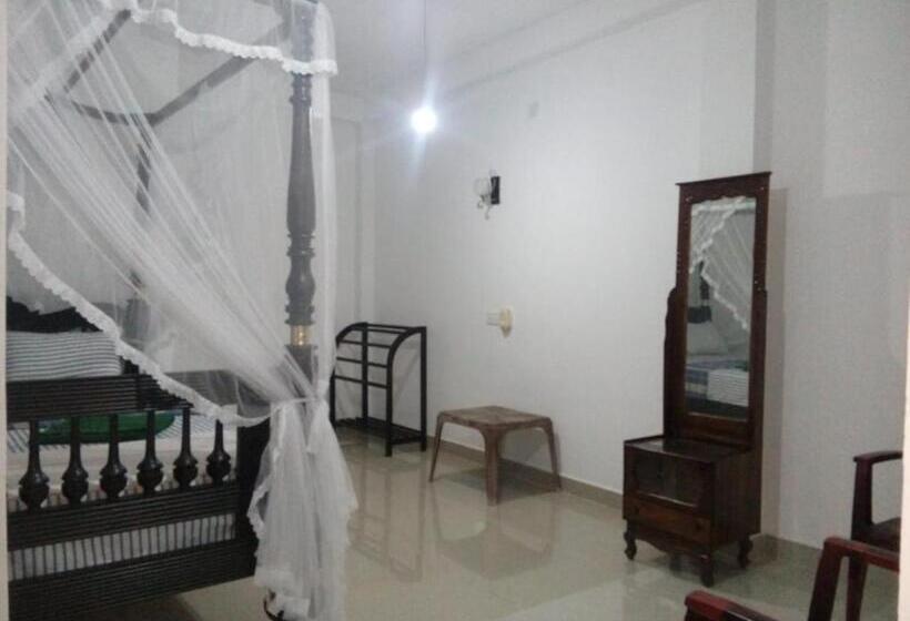 标准房带园景, Samudra Guest House