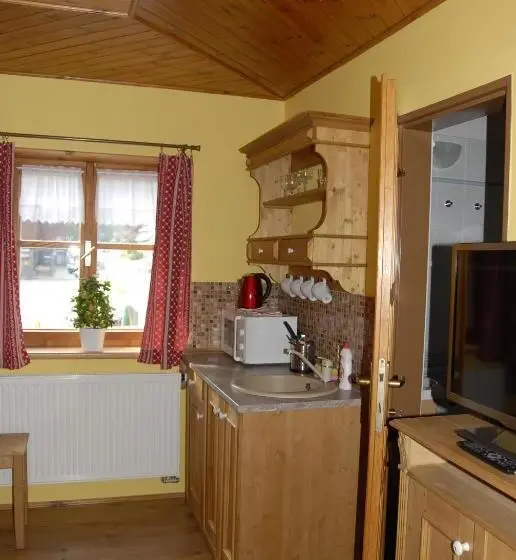 سوییت, Pension Cortina