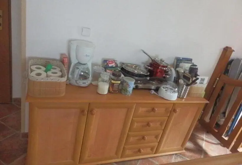 سوییت, Pension Cortina