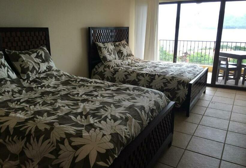 Апартаменты 2 Спальни, Sunset Heights 402