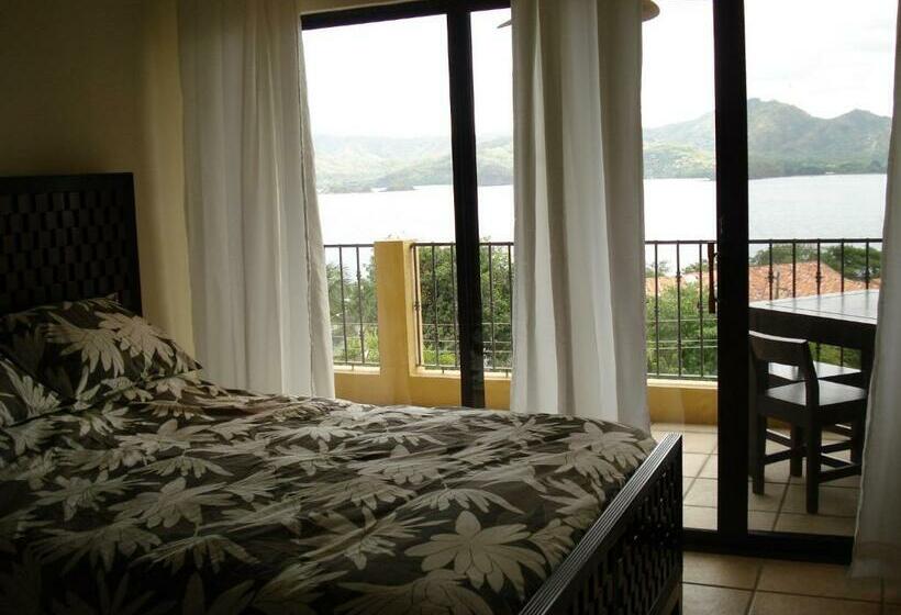 Апартаменты 2 Спальни, Sunset Heights 402