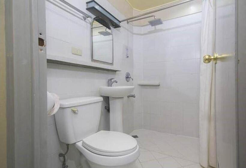 اتاق استاندارد سه نفره, New Dawn Pensionne House