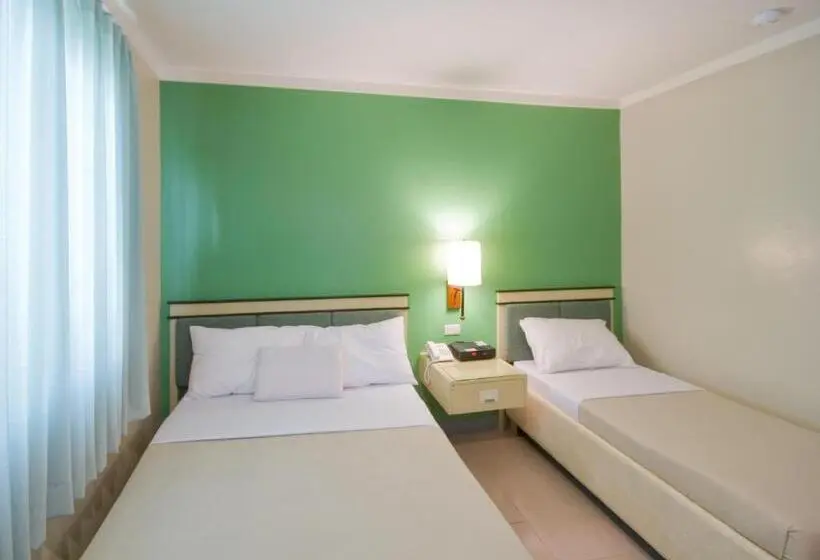 اتاق استاندارد سه نفره, New Dawn Pensionne House