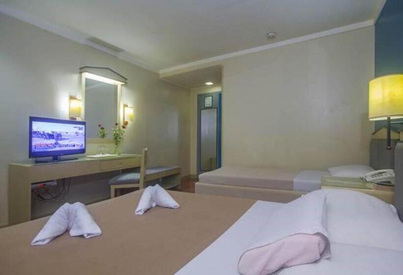 اتاق استاندارد سه نفره, New Dawn Pensionne House