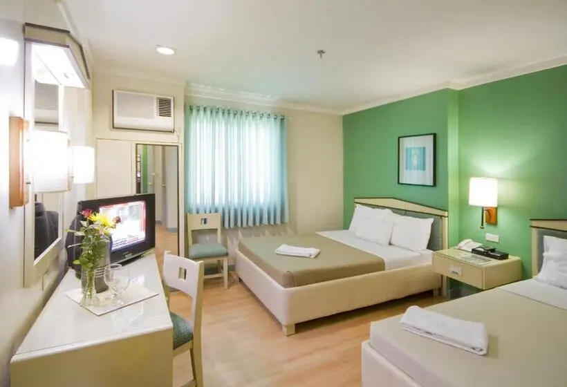 اتاق سوپریور سه تخته, New Dawn Pensionne House
