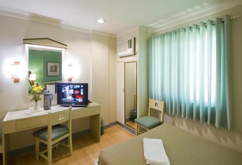 اتاق سوپریور سه تخته, New Dawn Pensionne House