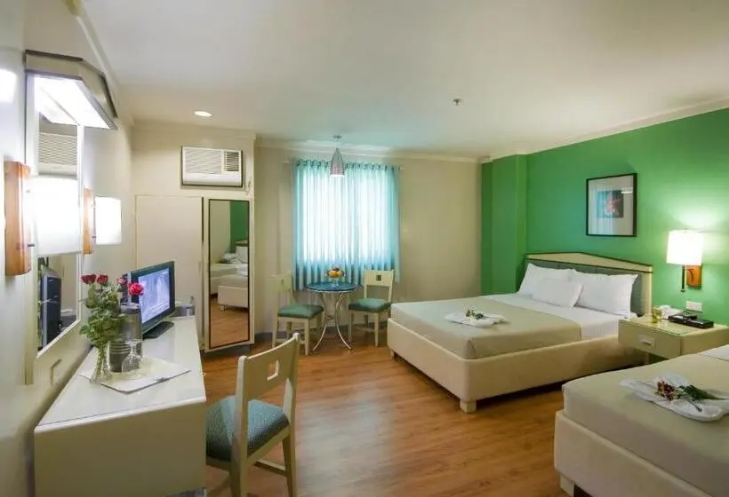 اتاق خانوادگی, New Dawn Pensionne House