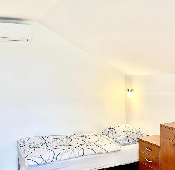 اتاق راحتی سه تخته, Guest House Stara Lipa Tašner Self Check In Free Kitchen Parking Garage