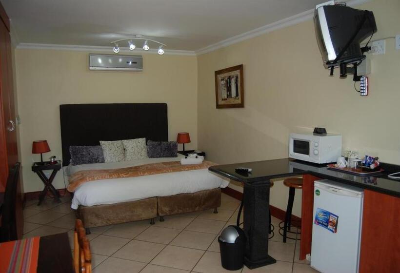 Номер Стандарт с Кухней, Muckleneuk Guest House