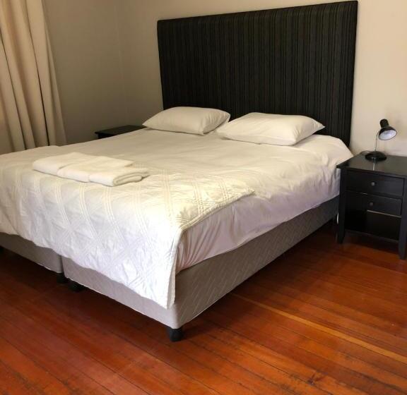 Апартаменты 1 Спальня, Muckleneuk Guest House