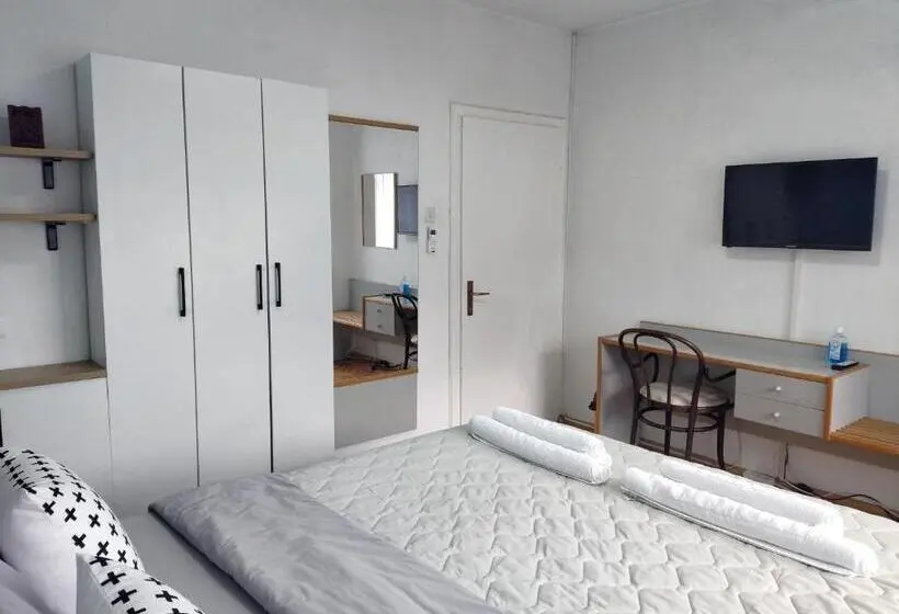 Standard room with outdoor bath, The House Apartments & Guest Rooms