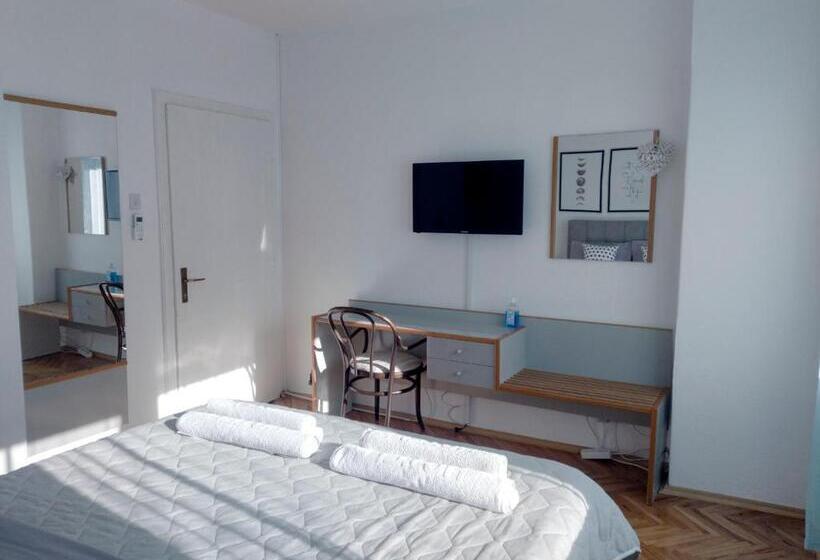 Standard room with outdoor bath, The House Apartments & Guest Rooms