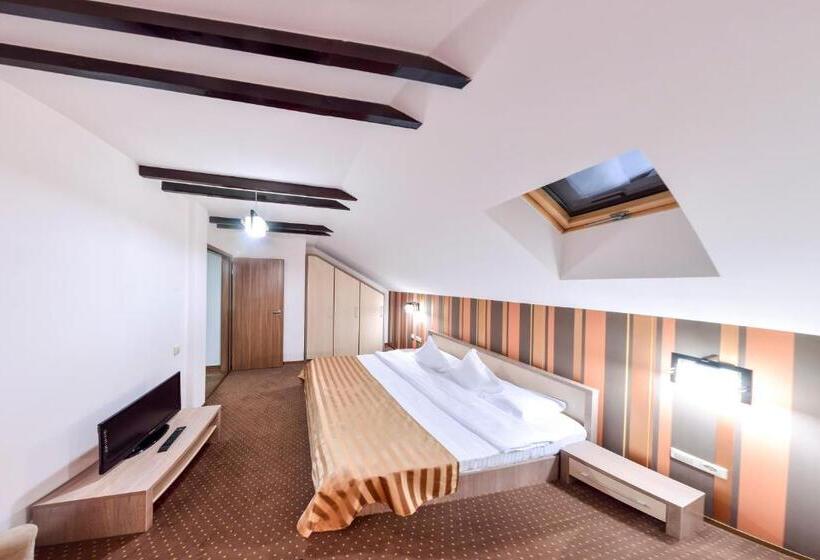 Люкс, Pensiunea Jojo