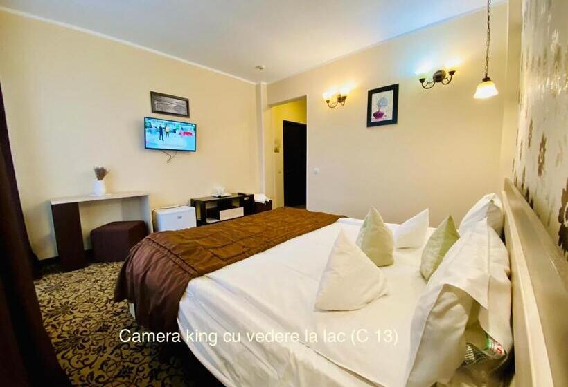 キングサイズベッドのスタンダードルーム, Pensiunea Camena