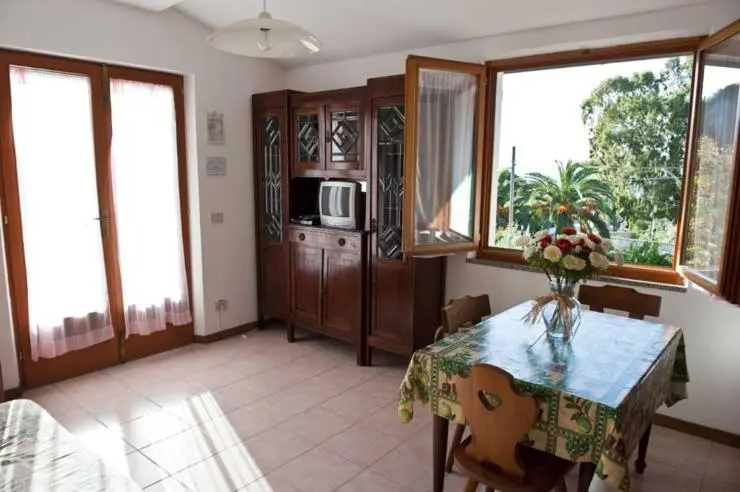 １ベッドルームハウス, Residence Augusto