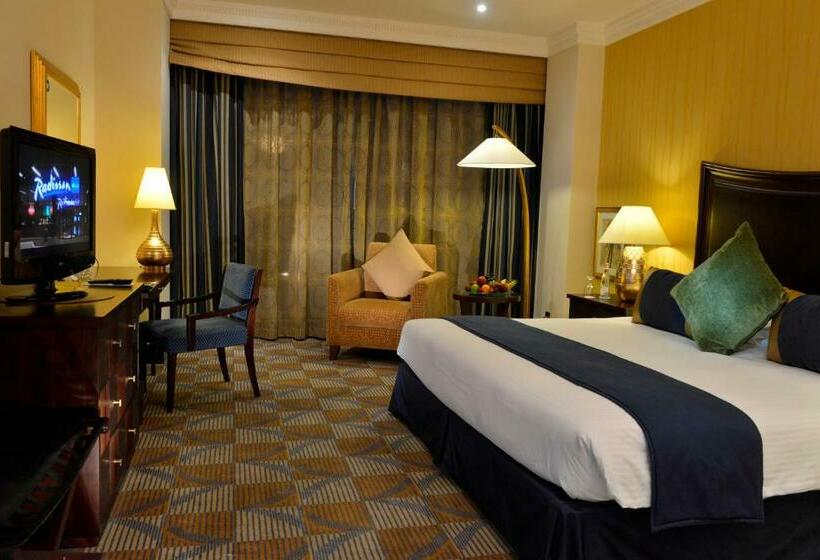 آپارتمان 1 خوابه, The Diplomat Radisson Blu Residence