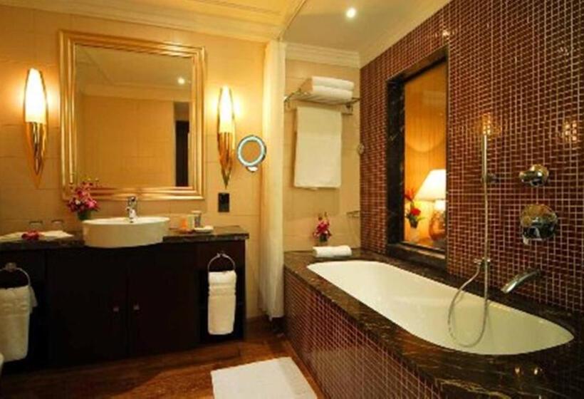 آپارتمان 2 خوابه, The Diplomat Radisson Blu Residence