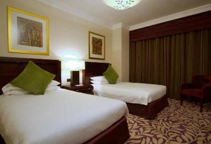 آپارتمان 2 خوابه, The Diplomat Radisson Blu Residence