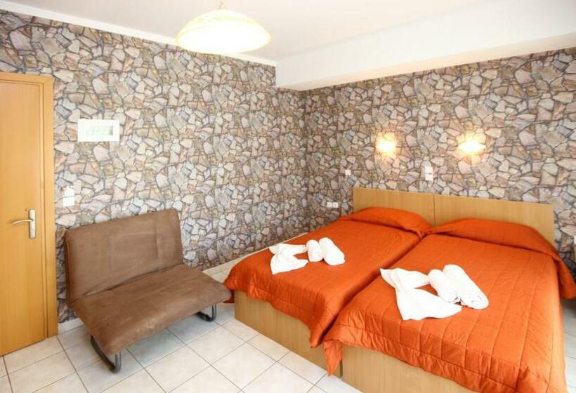 スタンダードスタジオ, Villa Elia