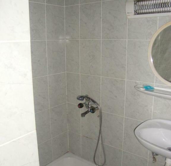 اتاق استاندارد سه نفره, B&b Inex Negotin