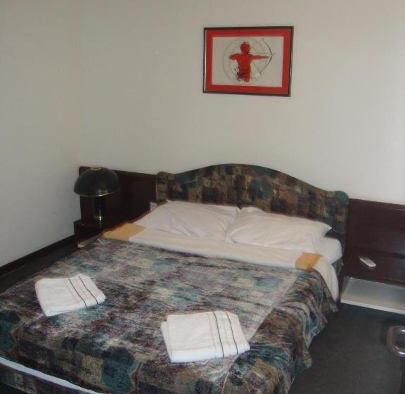اتاق استاندارد سه نفره, B&b Inex Negotin