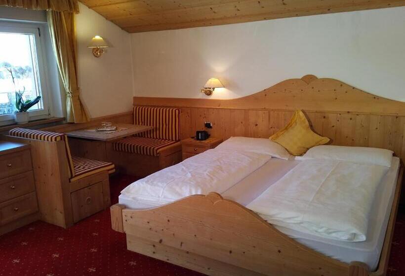 اتاق استاندارد, Garni Waltoy