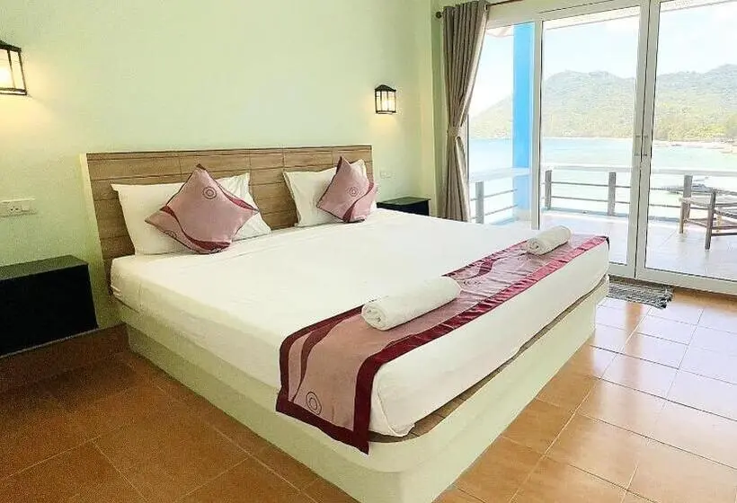 デラックスルーム, Ocean View Resort