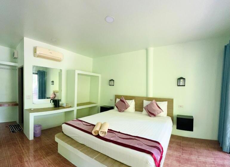 اتاق لوکس, Ocean View Resort