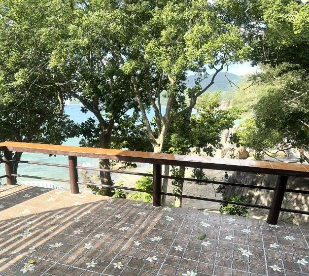 اتاق لوکس, Ocean View Resort