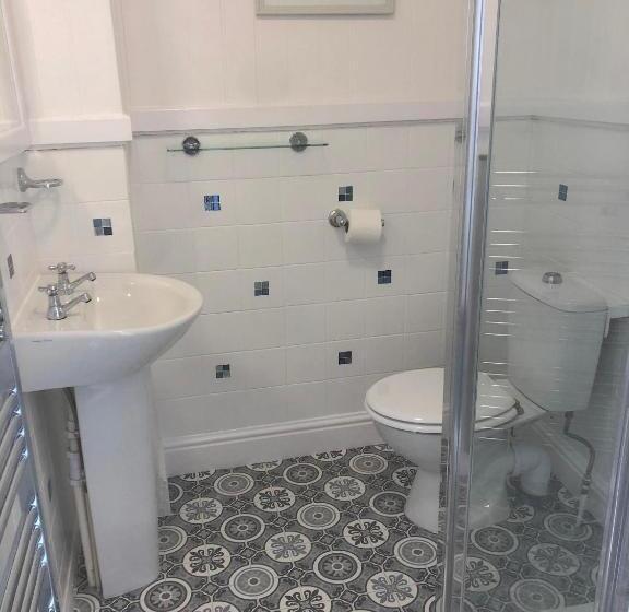 标准间, Mulberry House