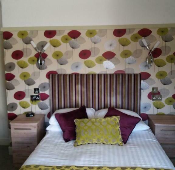 스탠다드 룸, The Savoy