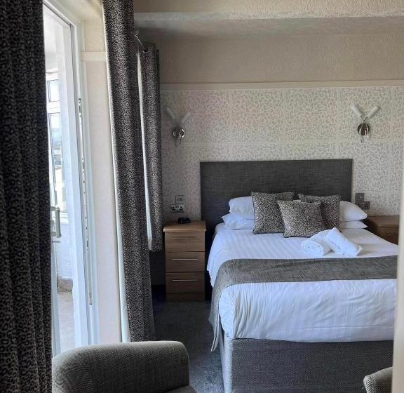 Номер Стандарт Вид на Море, The Savoy