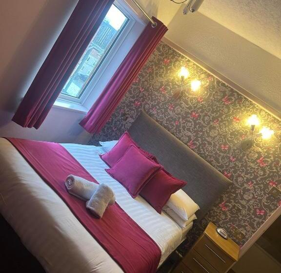 스탠다드 룸, The Savoy