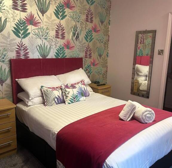 스탠다드 룸, The Savoy