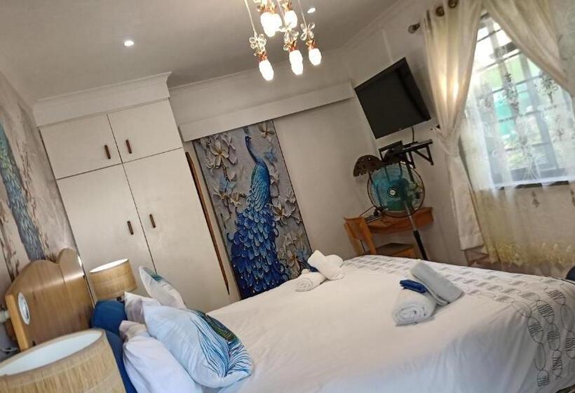 プールの見えるデラックスルーム, Queensburgh B&b Or Self Catering