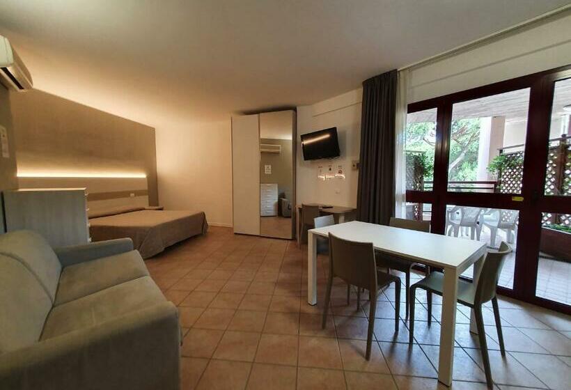 标准工作室, Residence Crystal Palace