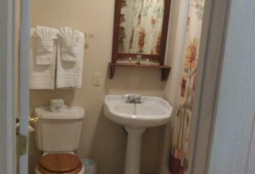 Номер Deluxe, Tombstone Bordello Bed & Breakfast