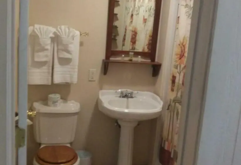 デラックスルーム, Tombstone Bordello Bed & Breakfast