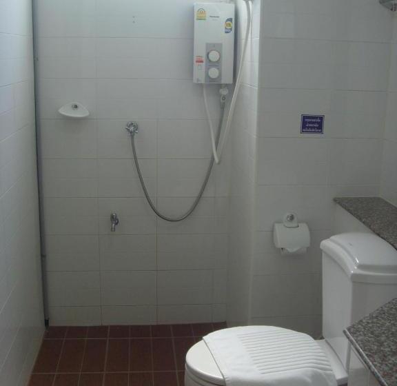 스위트, Baan Sanpoom