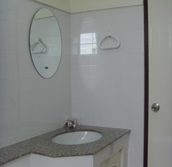 스위트, Baan Sanpoom