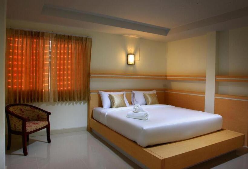 스위트, Baan Sanpoom