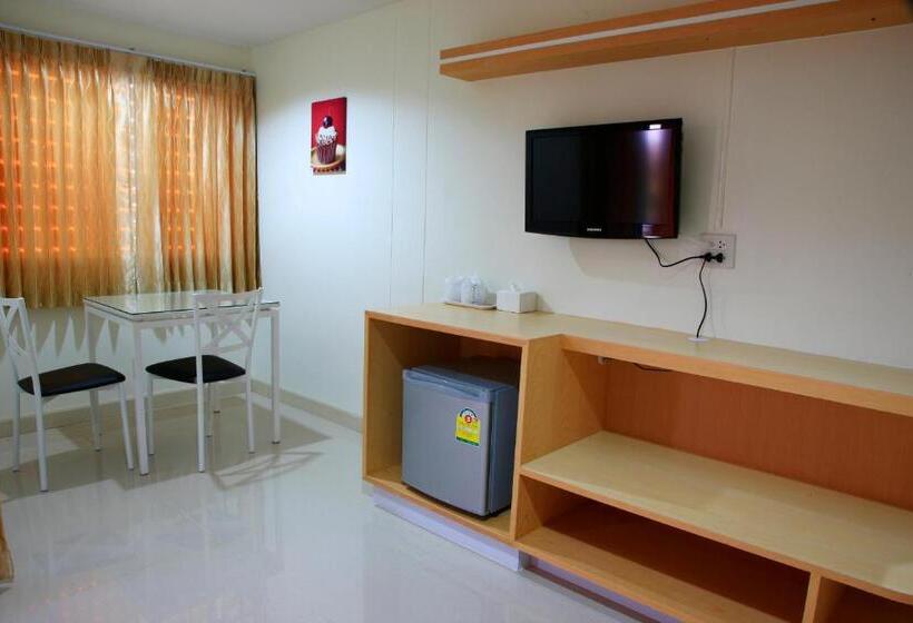 스위트, Baan Sanpoom