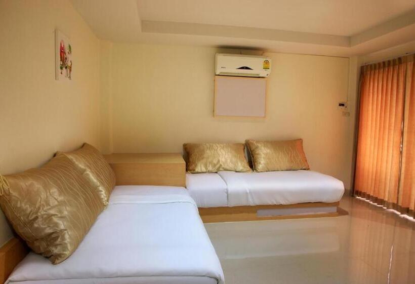 스위트, Baan Sanpoom