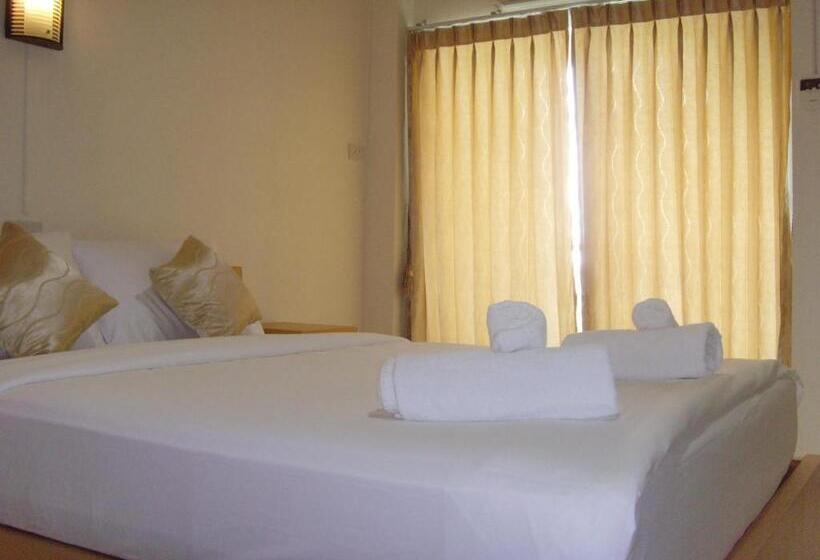 스탠다드 룸, Baan Sanpoom