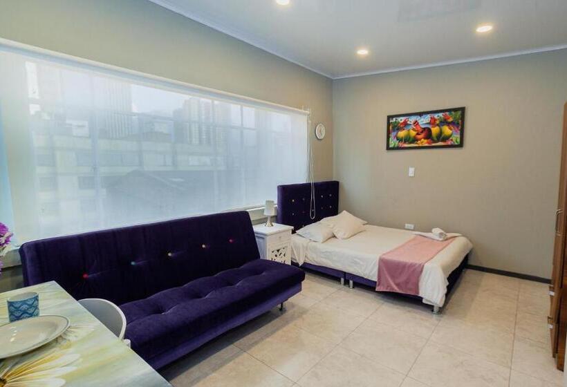 استودیوی استاندارد, Apartasuites & Hotel Bogota Teusaquillo