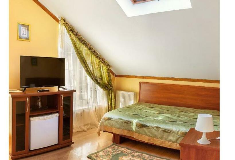 اتاق استاندارد یک نفره, Villa Marta