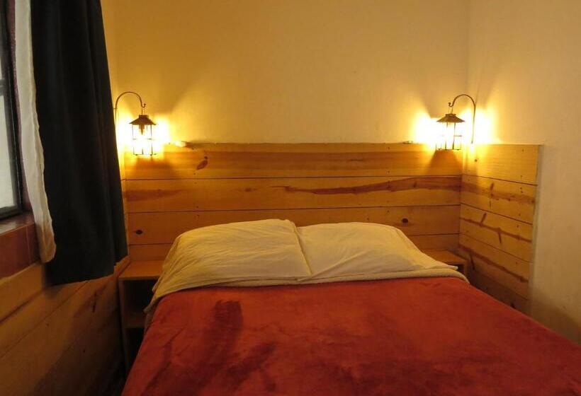 浴室共有ベーシックルーム, La Catrina Hostel