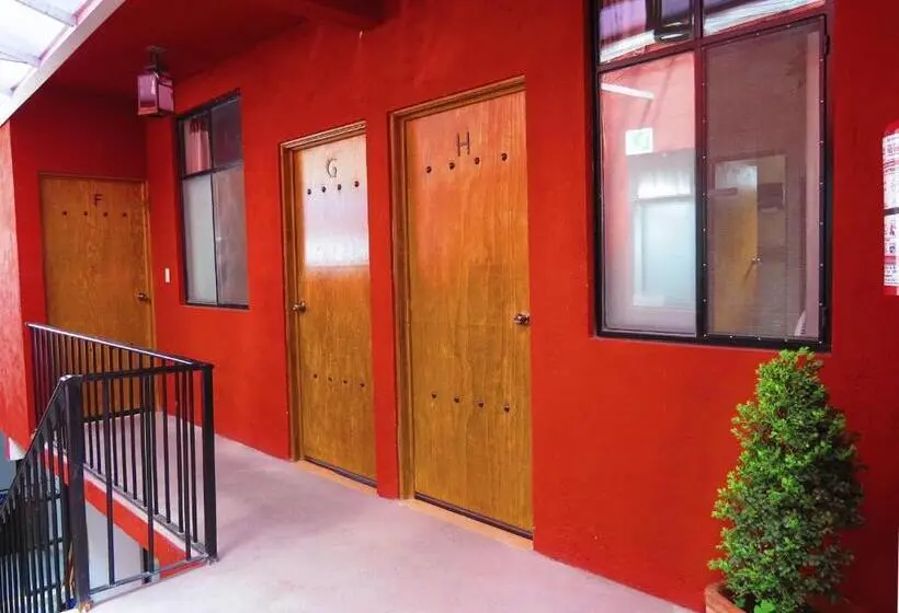 اتاق خانوادگی, La Catrina Hostel