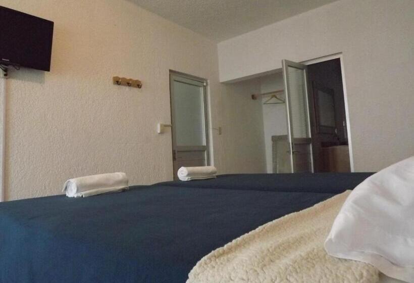 エコノミー４人部屋, La Catrina Hostel